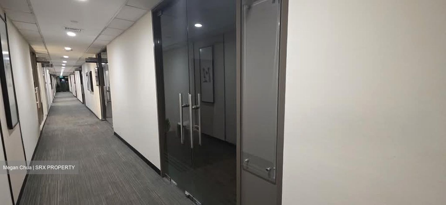 Lucky Plaza (D9), Retail #553604991